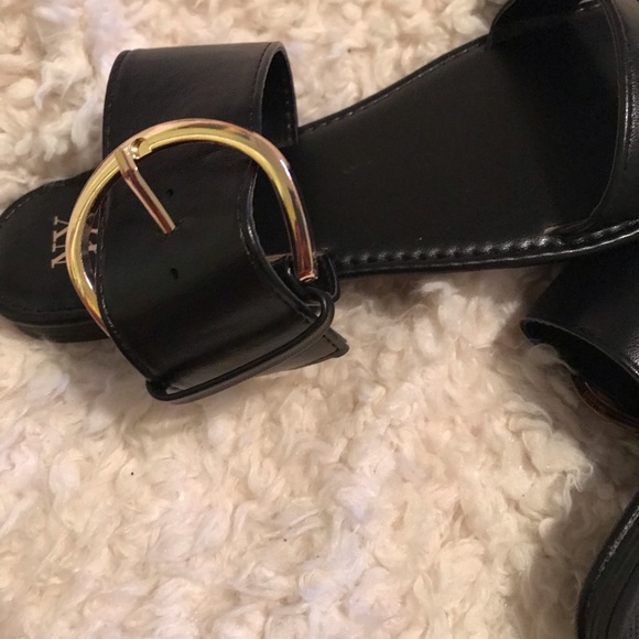 Sandals - Picture 4 of 4